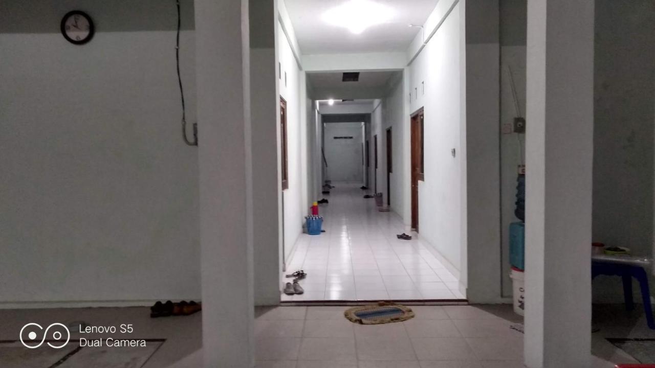 Spot On 93020 Rumah Singgah Ganjuran Bantul Exterior foto