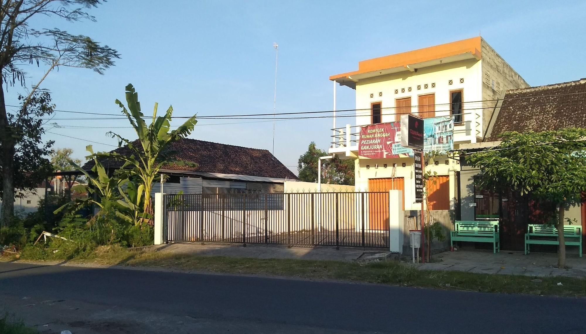 Spot On 93020 Rumah Singgah Ganjuran Bantul Exterior foto